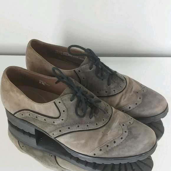 EARTHIES Comfort Berlin Suede Oxford Shoe 8.5 - Picture 1 of 11